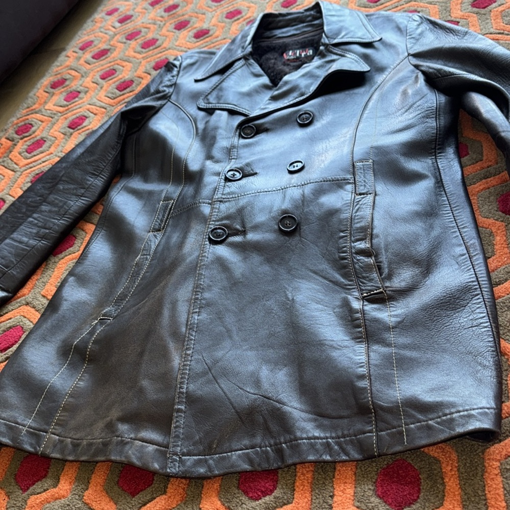 Vintage Victoria Leather Men's Brown Leather Jacket Size Medium Winnipeg